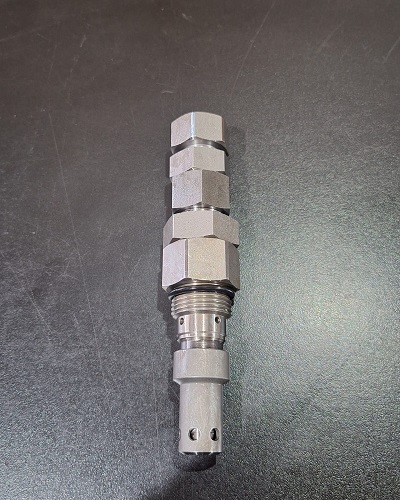 4372038 Válvula Principal Comando 210G